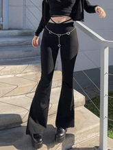 Hose mit Schlitz und hoher Taille und ausgestelltem Bein